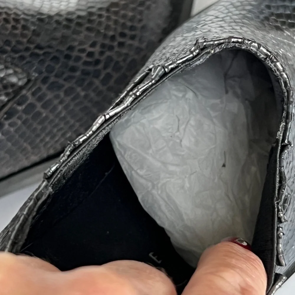 Very Volatile Ankle Boots Shiny Snake Print NWT - Picture 4 of 9